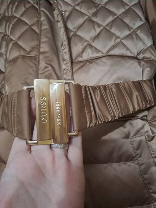 Geaca guess originala noua