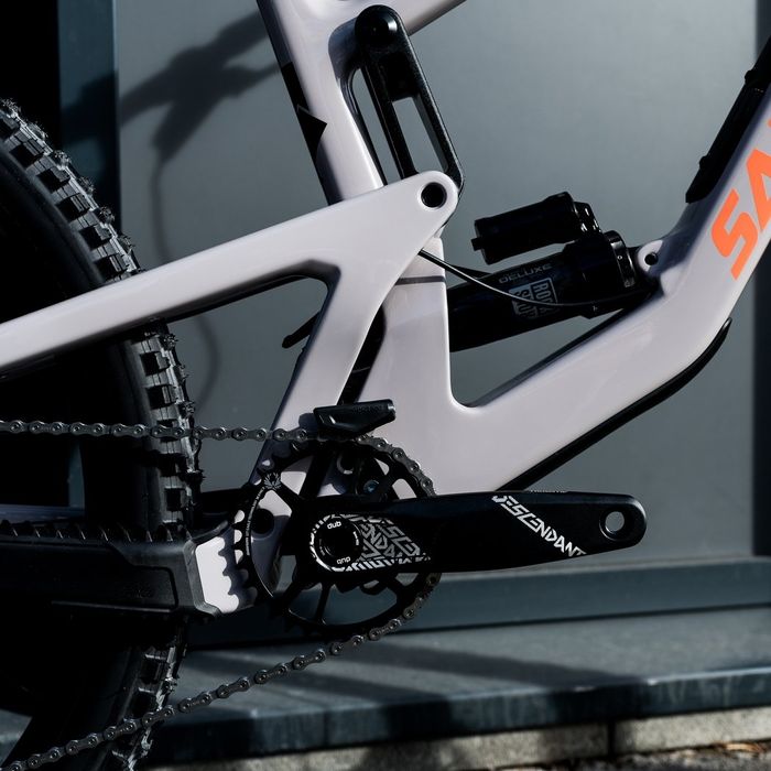 Santa Cruz NOMAD V6 2024 carbon FOX 38 Sram 1x12 GX