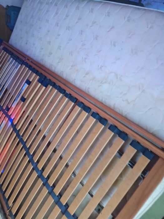 Pat de vânzare mobila de dormitor