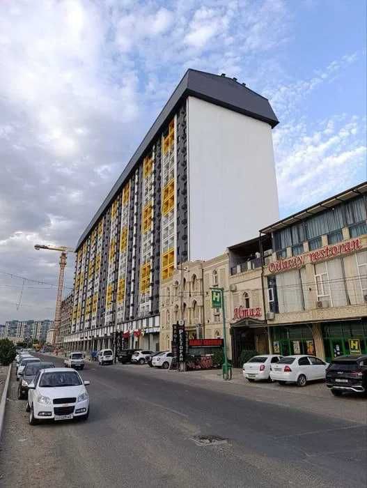 1-xonali Kvartira sotiladi. Rohat metrodan 5-10 daqiqalik yo`lda.