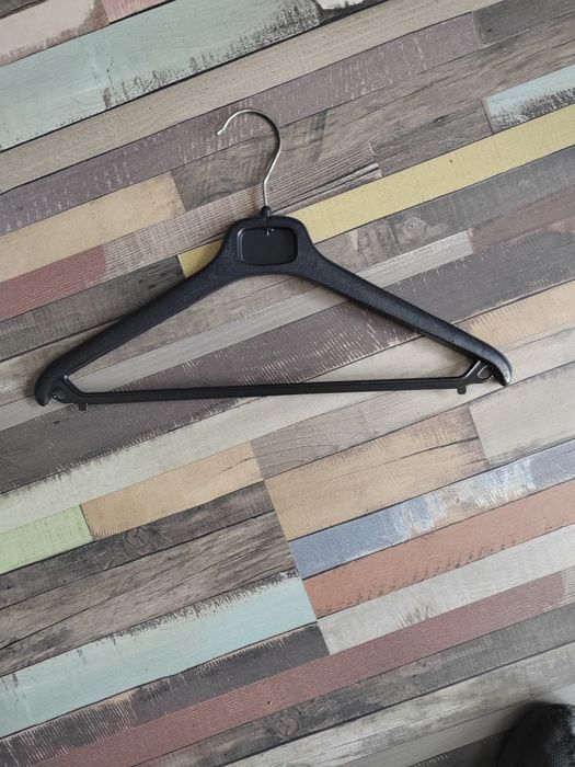 Stender îmbrăcăminte