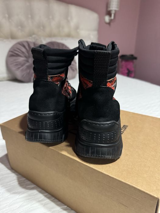 Зимни обувки Daris 36, Bershka 35