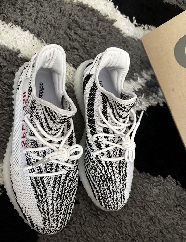 Yezzy zebra 350