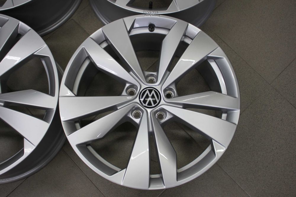 Нови оригинални джанти 18" VW ID3