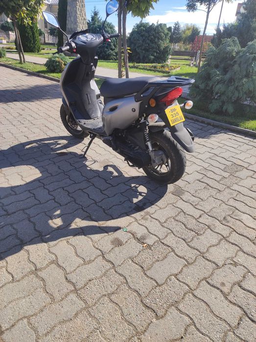 Scuter benzinár 49cm3
