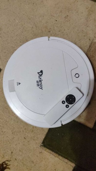 Продается робот пылесос