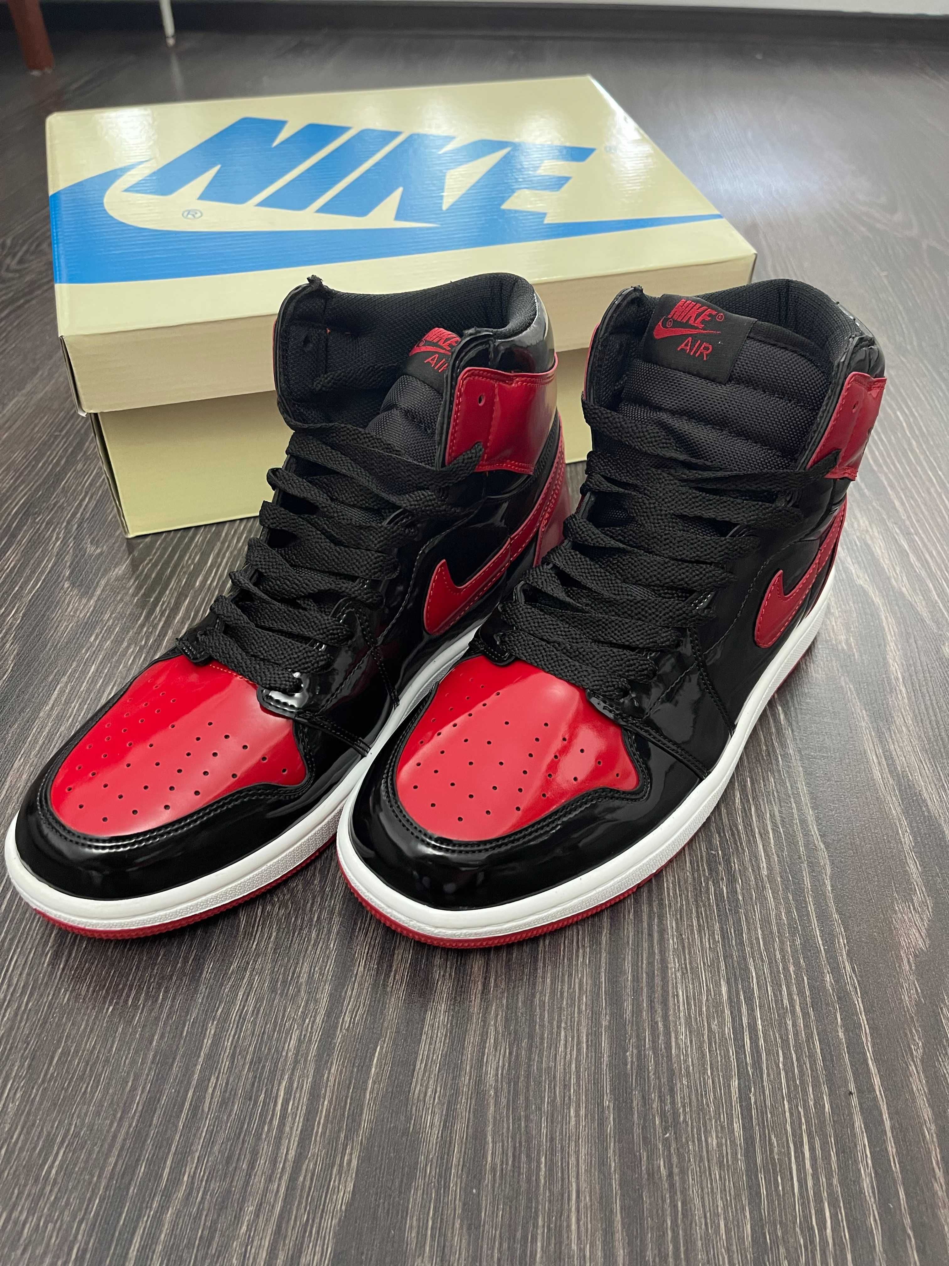 Adidasi AIR JORDAN 1 Retro High OG - PATENT BRED | Varsity Red