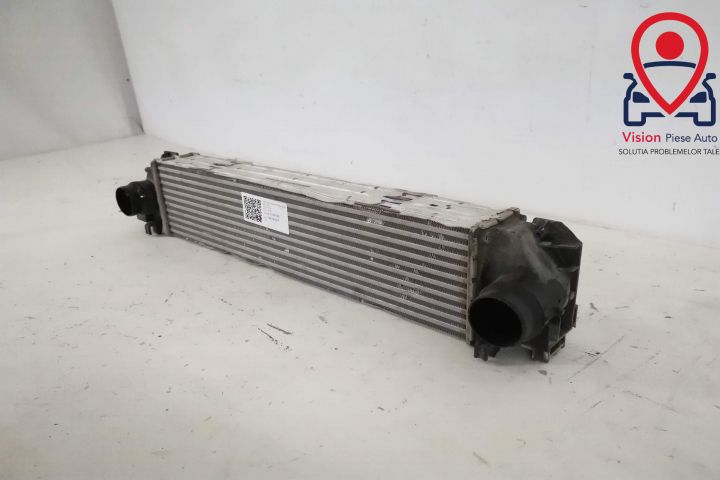 Оригинален интеркулер в добро състояние / Intercooler Original In Star
