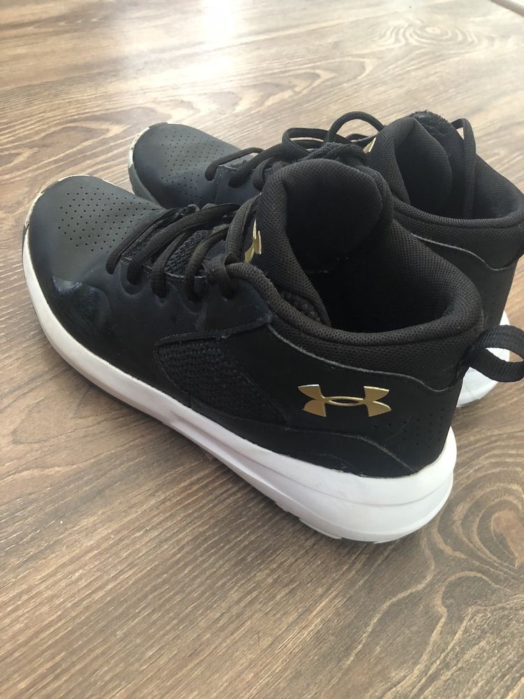 Маратонки Under Armour 38.5н