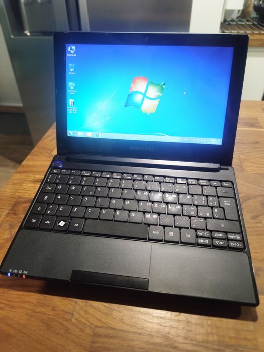 Лаптоп, Laptop Asus Emachines EM355 - 10.1 