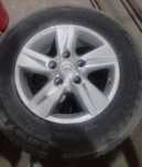 Продам б/у зимнюю резину Nokian 285/60 R18 с дисками