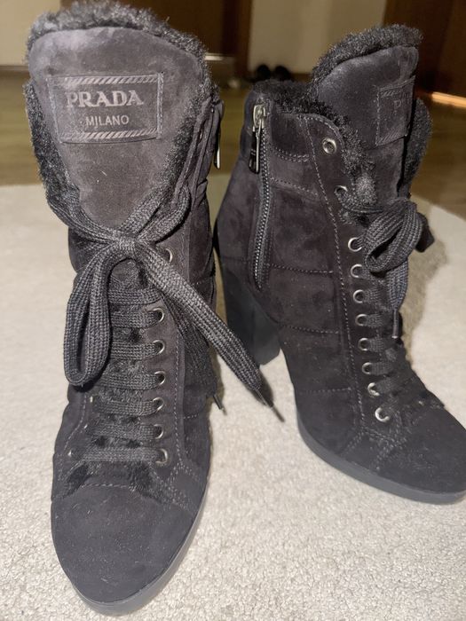 Оригинални Prada боти,носени веднъж. 38 размер