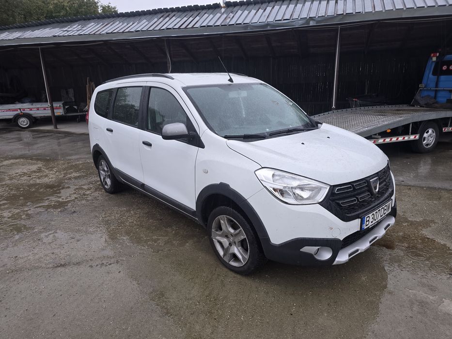 Dacia Lodgy Stepway 7 locuri 2021 1.3 tce 63.000 km Avariat