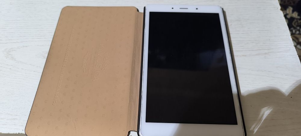 Планшет Samsung Galaxy Tab A 8.0 (2019) LTE 2-32 ГБ СИМ-карта 4g Lte