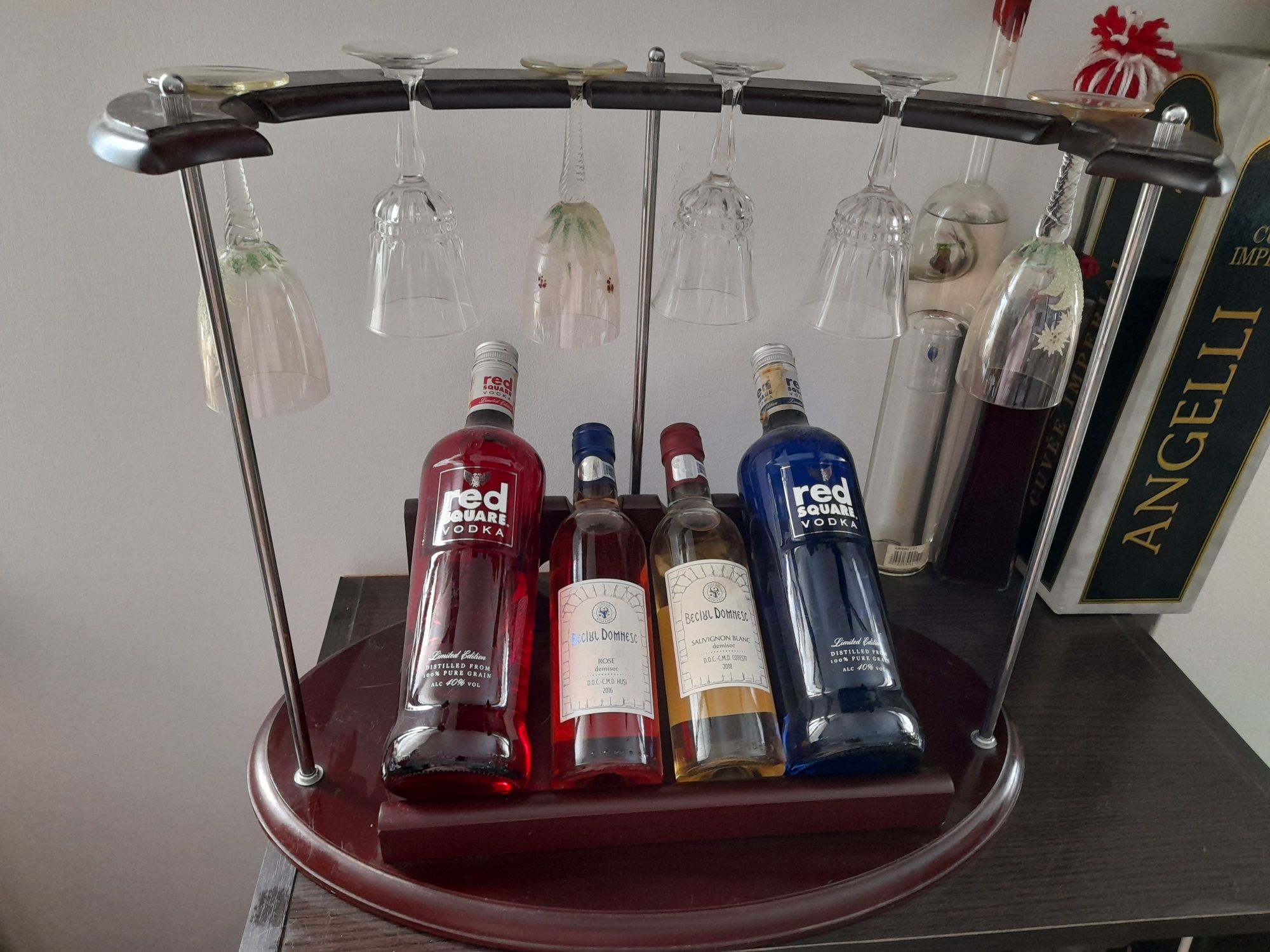 Minibar - Suport sticle si pahare pentru bar