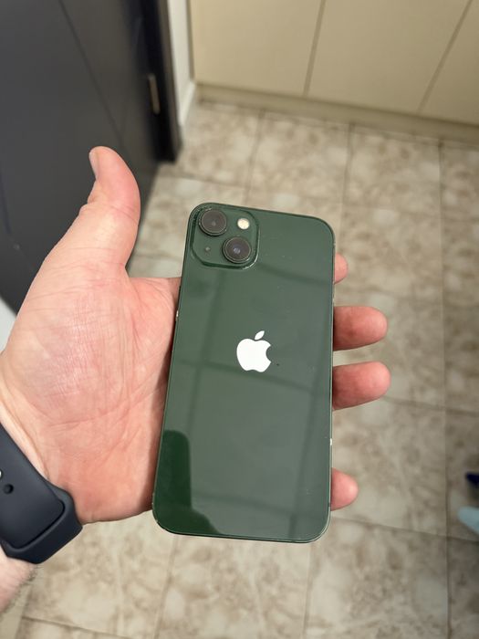 Продам Айфон 13 256gb