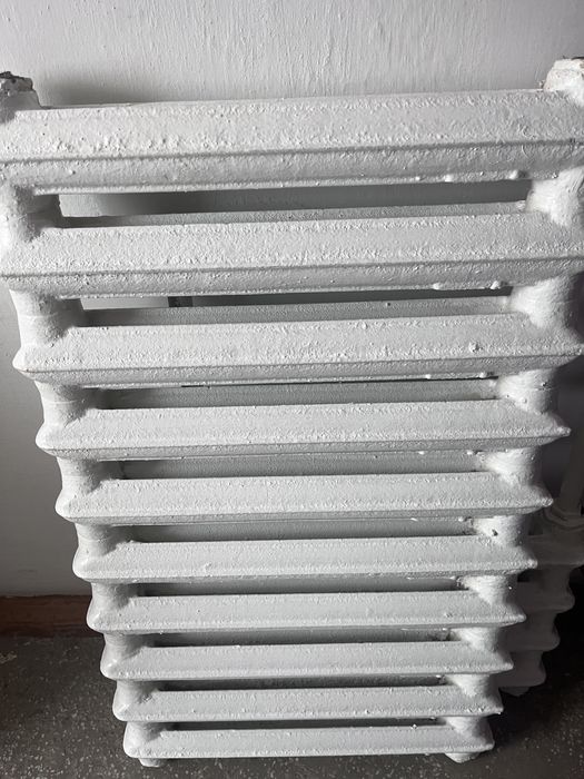 Радиаторы чугунные б/у