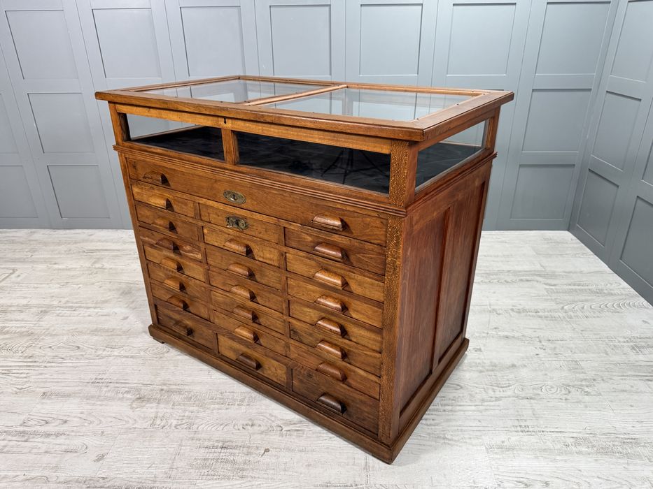 Бижутерски шкаф - витрина от 20-те Р465