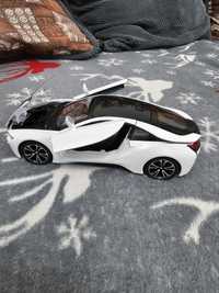 Macheta metalica bmw i8 1:24 noua