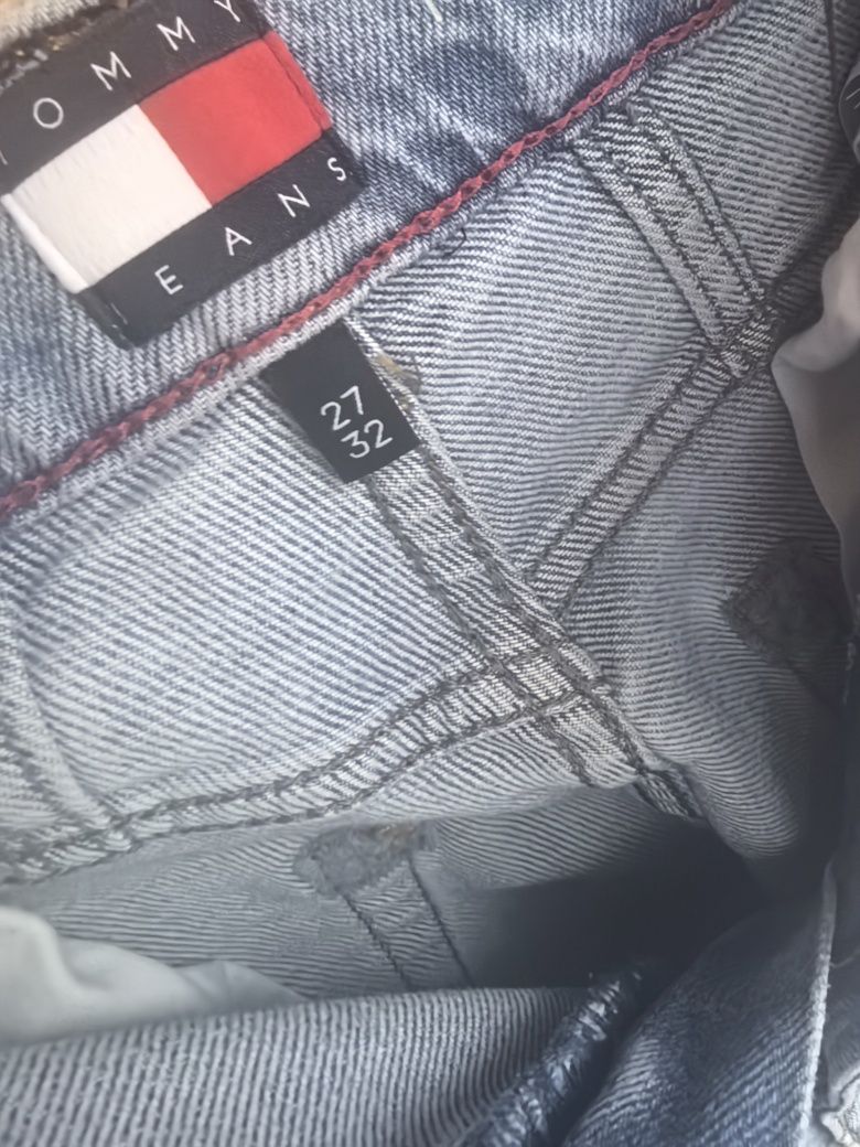 Дънки Tommy Jeans