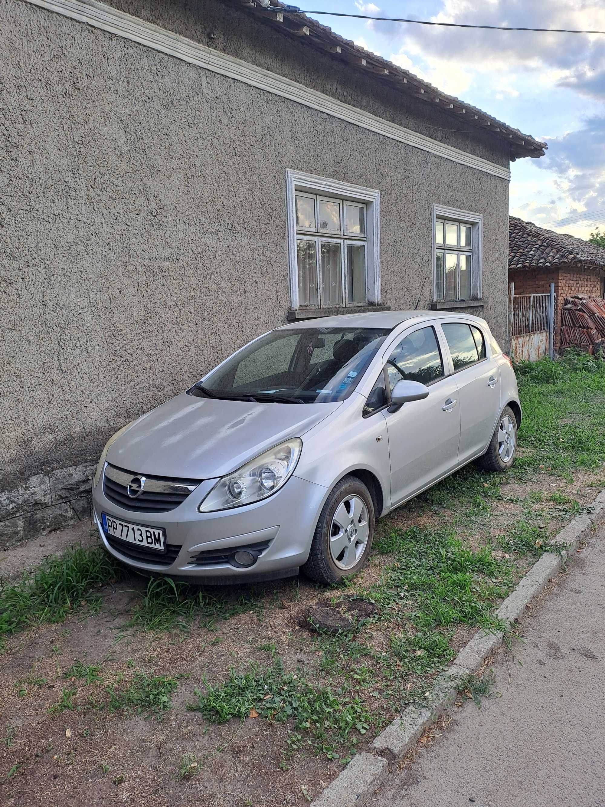 Opel Corsa 1.3CDTI-2009-клима-евро 5-верига