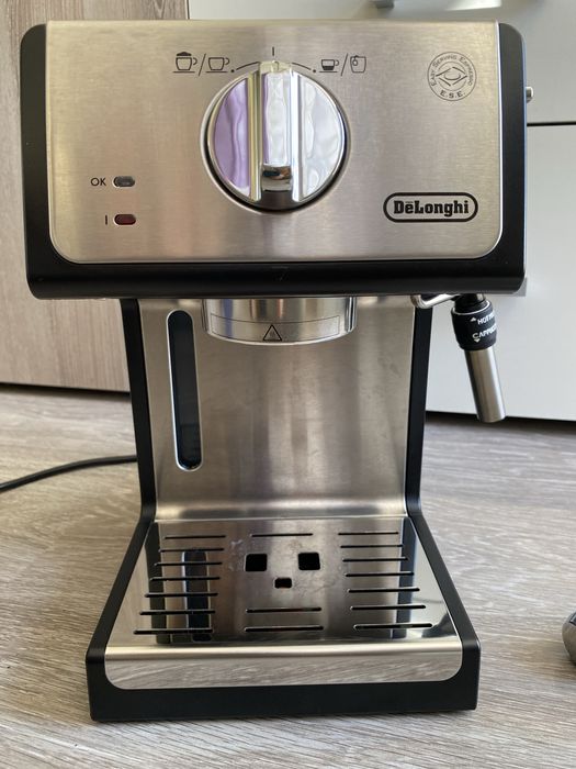 Кафемашина DeLonghi ECP 35.31 иникс в гаранция