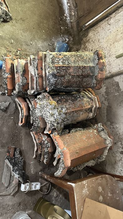 Coame ceramice pentru țiglă – vechi, din lut ars 60 bucati