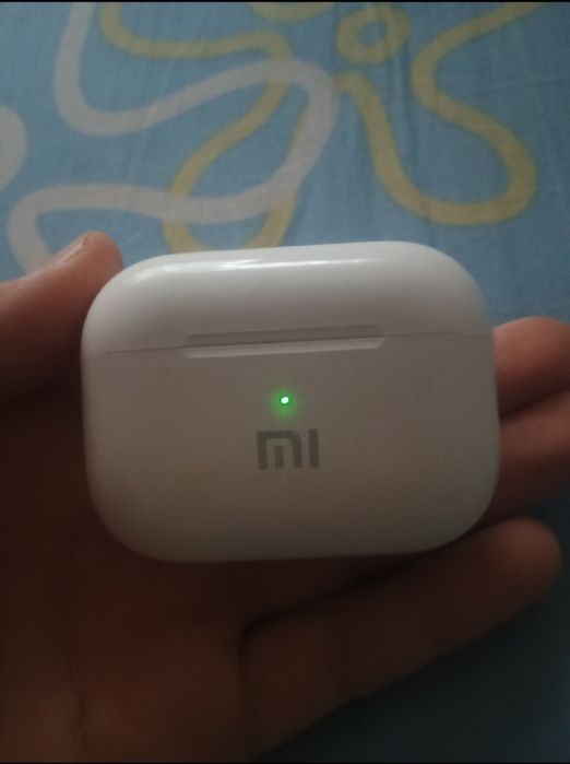 Продам наушники сяоми