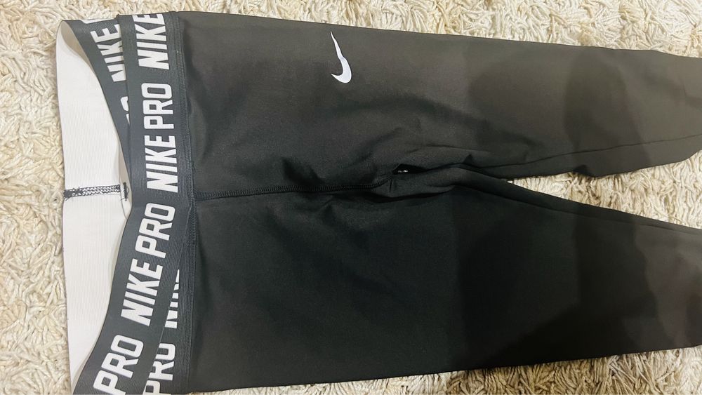 Клин Nike чисто нов