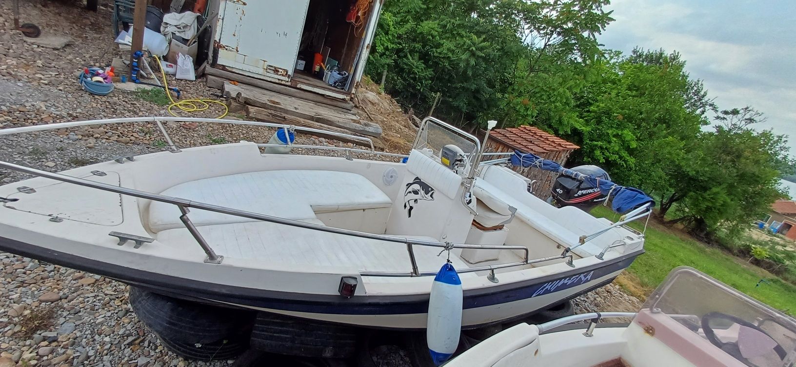 Моторна лодка меркюри 40к 4т