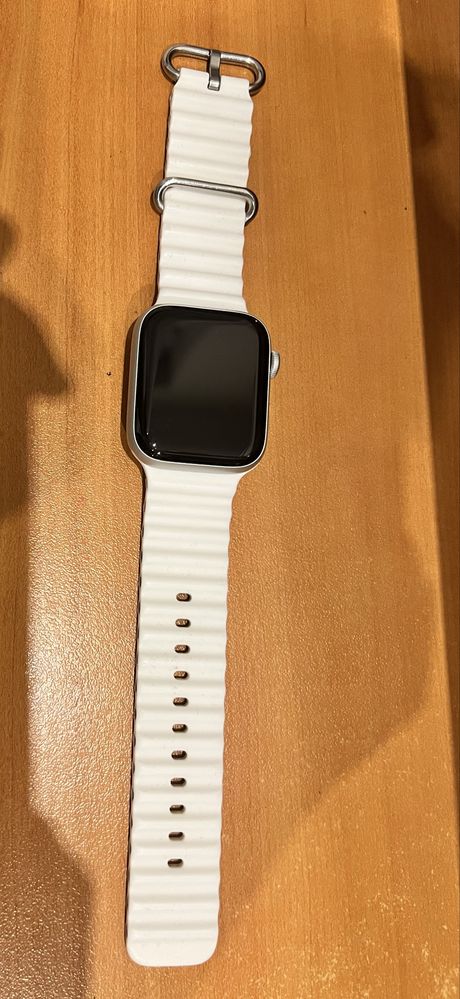 Apple Watch SE, 44mm