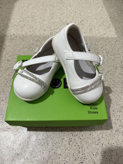 Детские туфли для девочки