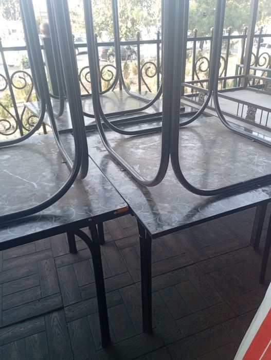 Продам стулья срчно