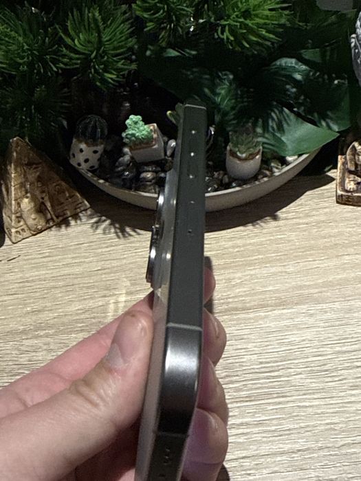 Iphone 16 pro de piese cu bypass