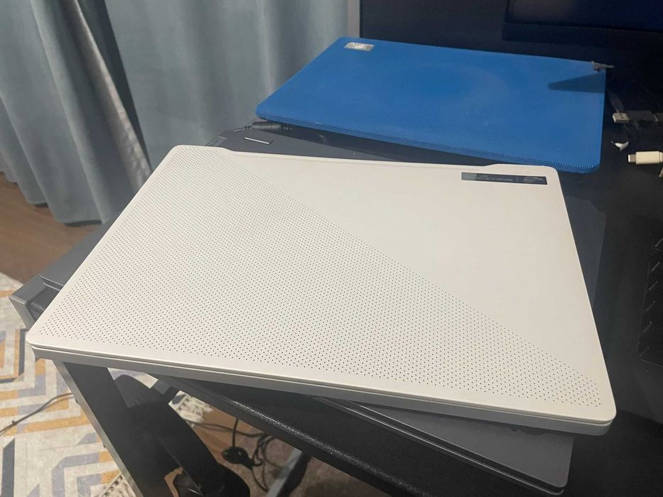 Laptop Gaming ASUS ROG Zephyrus G14 GA401QM