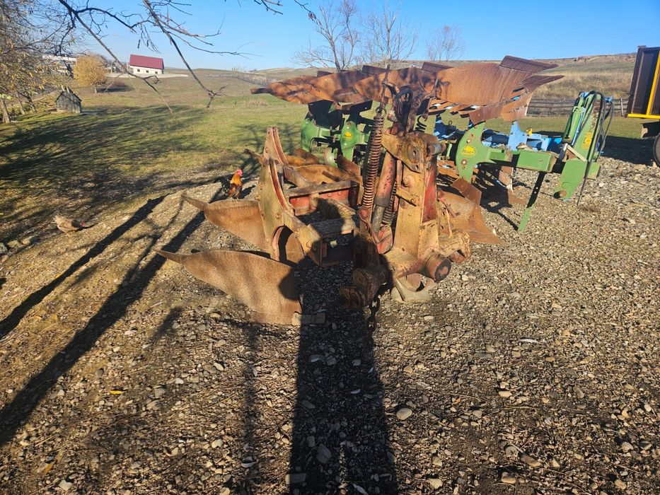 Vând plug 2 cormane reversibil