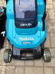 Masina tuns iarba Makita DLM432