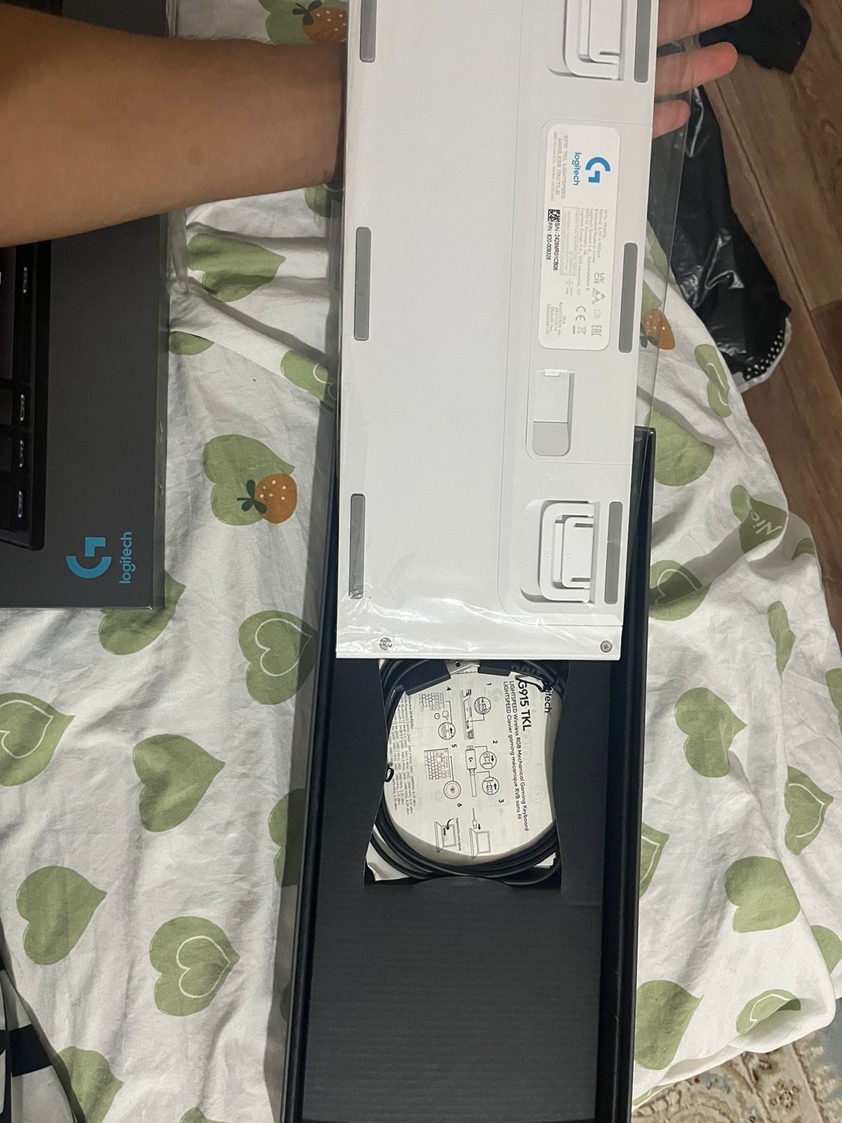 Клавиатура Logitech G915 TKL