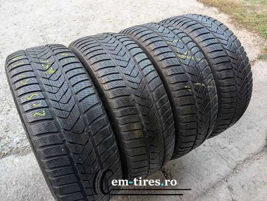 SET 4 Anvelope Iarna 225/50 R18 PIRELLI Sottozero 3 95H - Runflat