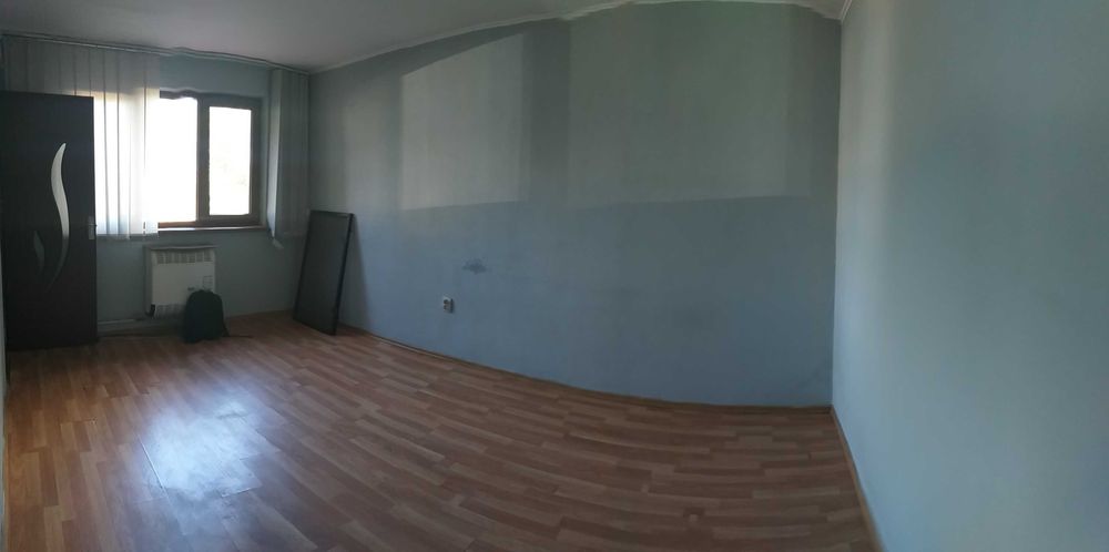 Vând garsonieră în Braila (zona Apollo)