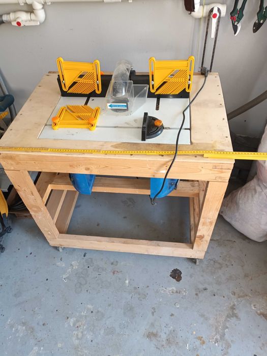 Masă cu frezat lemnul Dedra 1500 w monofazată