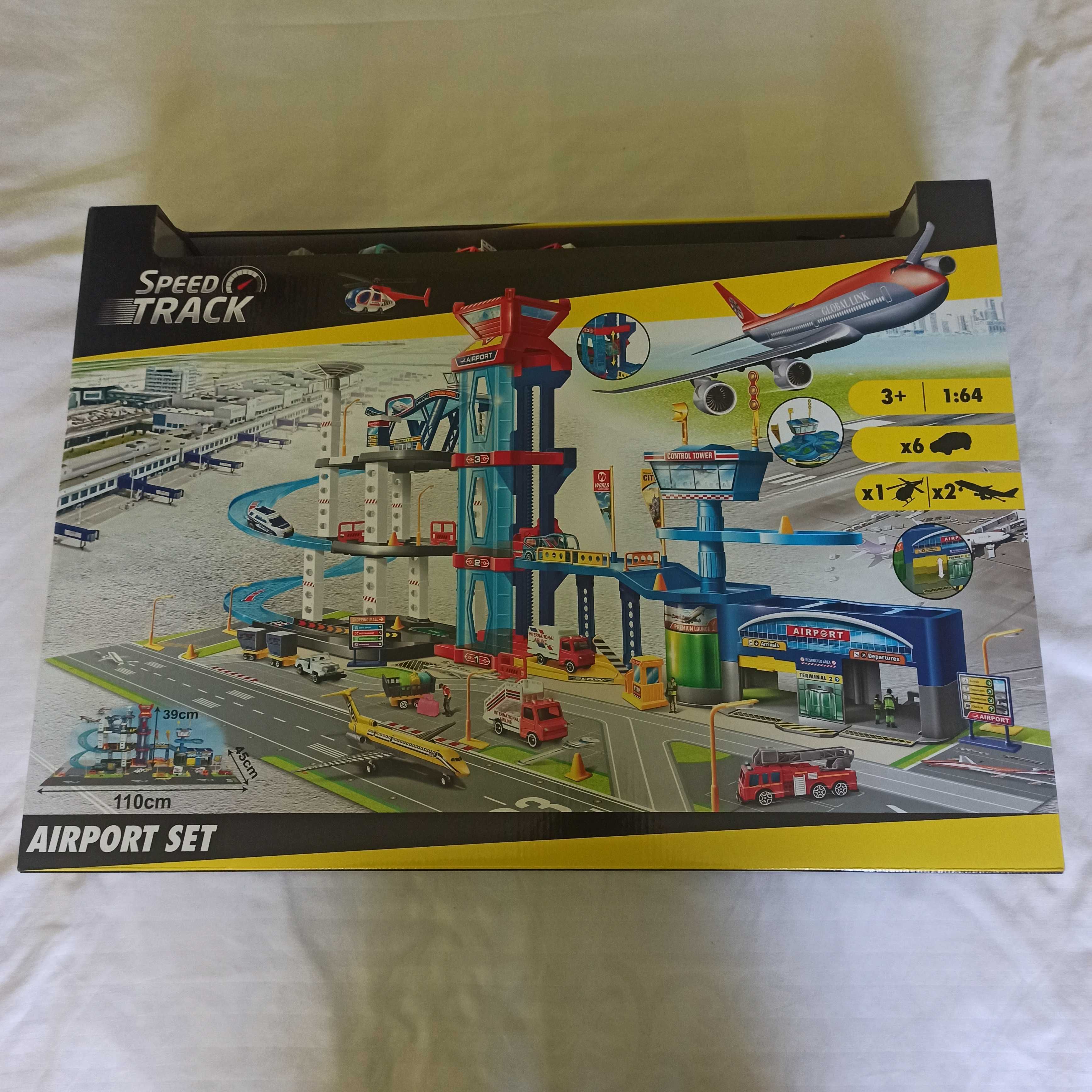 Vand set aeroport cu 108 piese