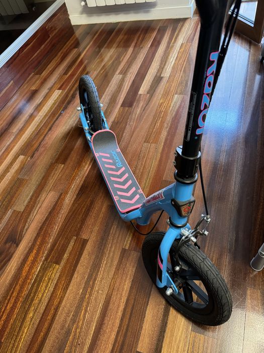 Trotineta Razor Albastra