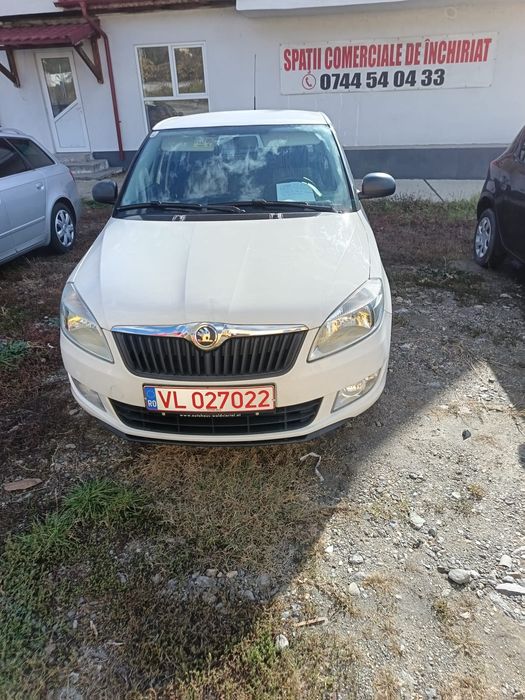 Vând skoda fabia 1.6 an 2014