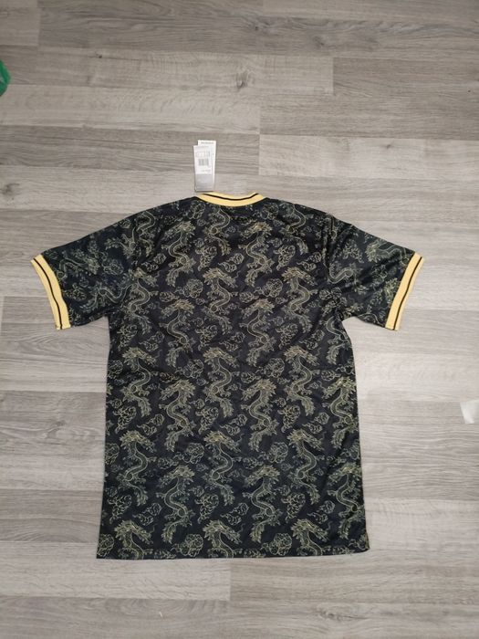 Tricou real madrid concept