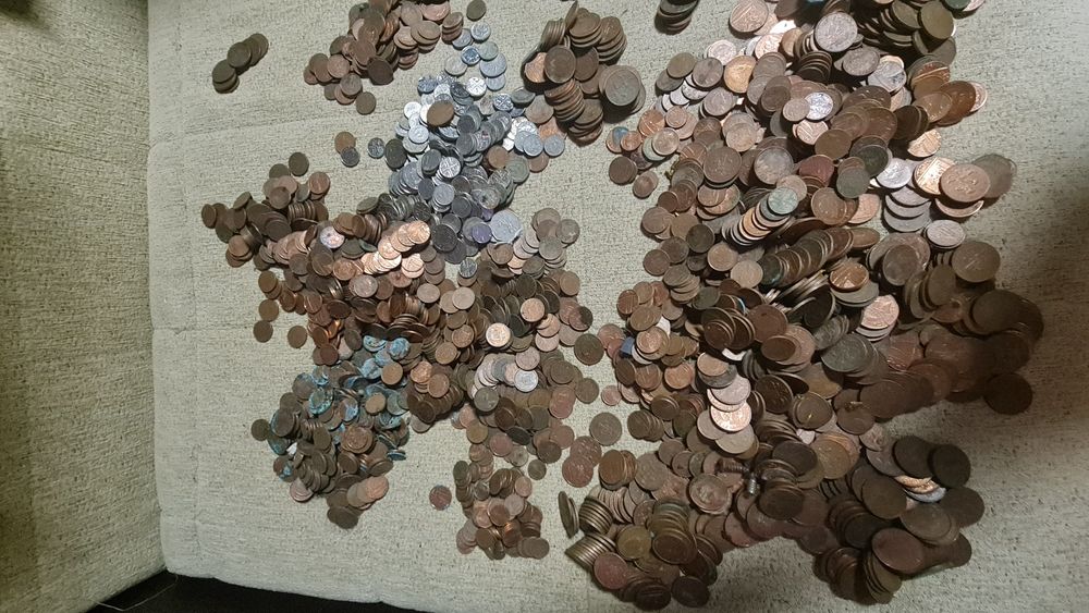 Monede vechi pentru colecție