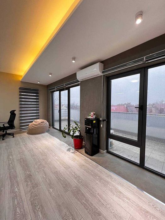 ОФИСНОЕ ЗДАНИЕ
Яккасарайский район, ор-р Ракатбоши
4 уровня + подвал