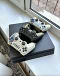 PlayStation 4 Slim 1TB +3Джойстика