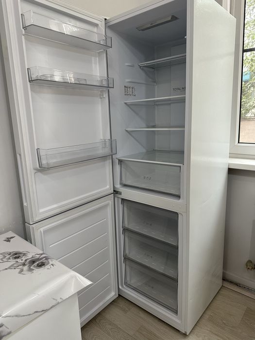 Холодильник в отличном состояние