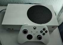 Vând Xbox series s